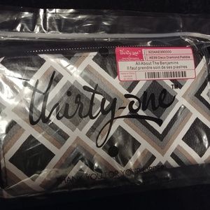 NEW Thirty-One All About The Benjamins Wallet